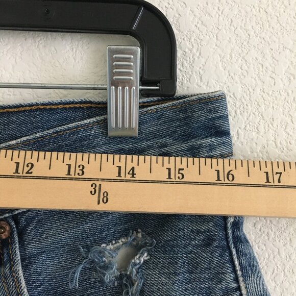 Furst Of A Kind Levi's Womens 28 Denim Shorts Distressed Button Fly Cotton - Picture 6 of 16